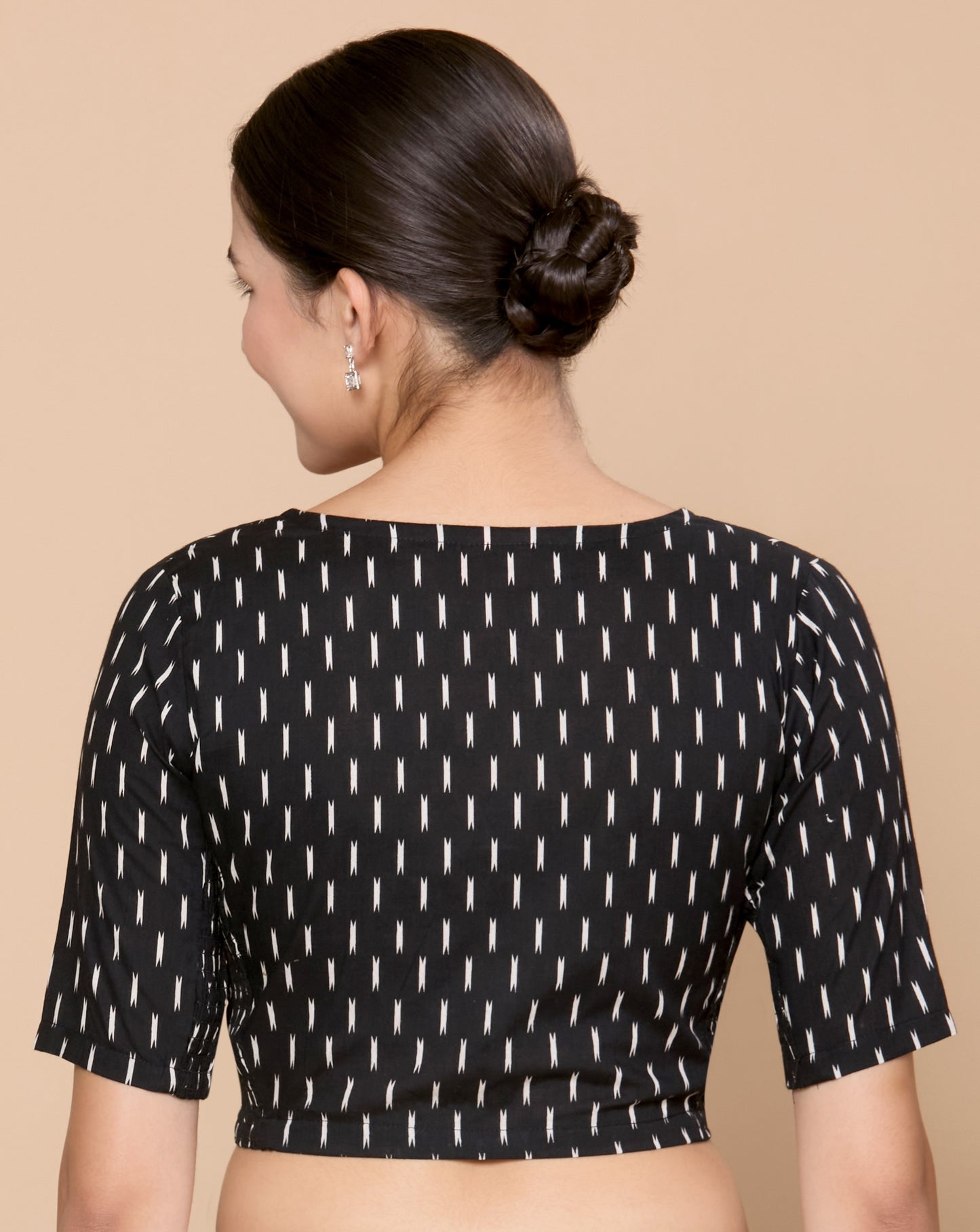 Studio Shringaar Women's Black Cotton Ikat Print Stretchable (Smocked) Saree Blouse (Design 2868)