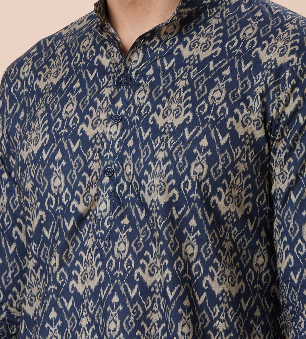 Men's Grey Cotton Ikat Printed Relaxed Fit Knee Length Kurta (Design 218)