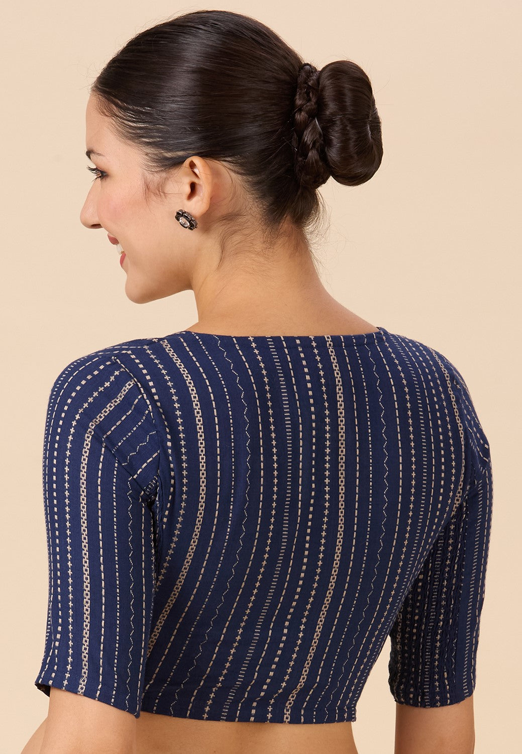 Studio Shringaar Women's Navy Blue Cotton Handloom Stripes Stretchable (Smocked) Readymade Saree Blouse(Design 2891)