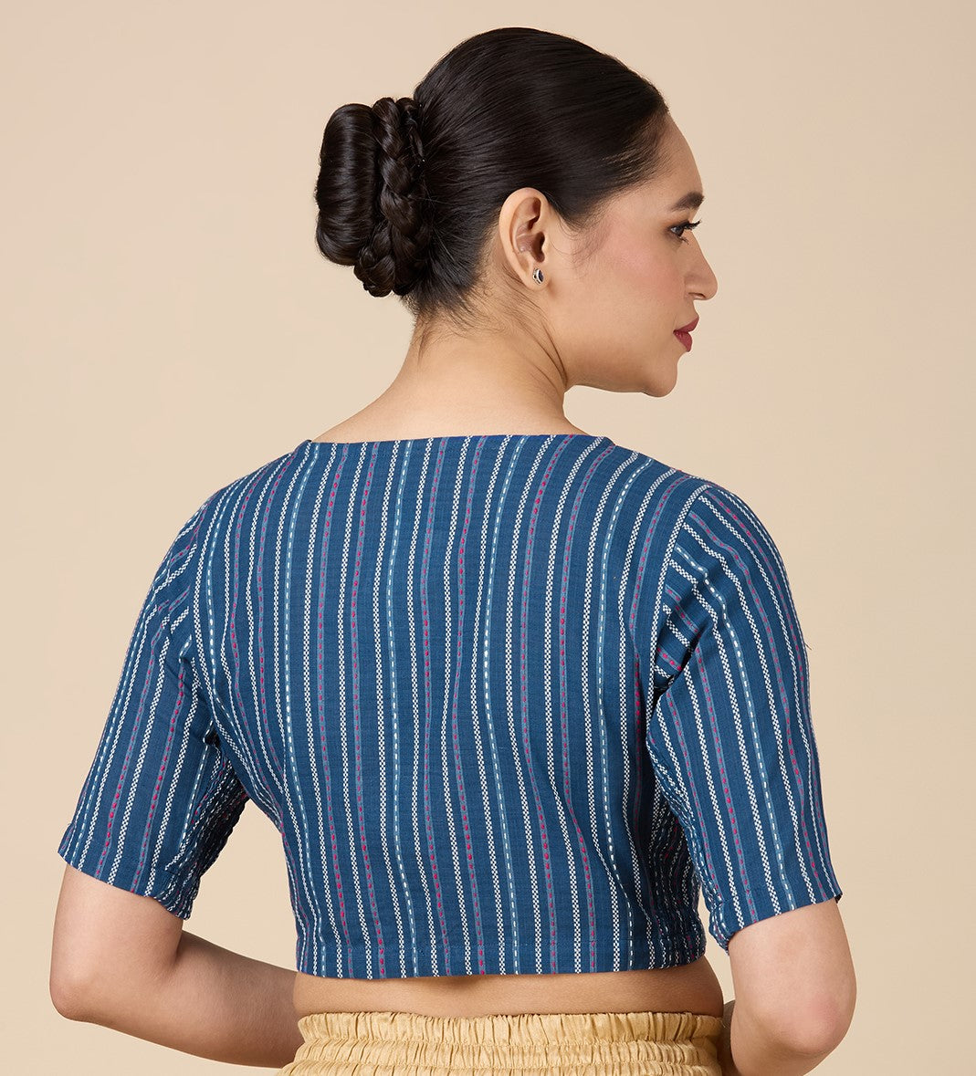 Women's Blue Handloom Cotton Side Stretchable (Smocked) Readymade Saree Blouse (Design 2931)