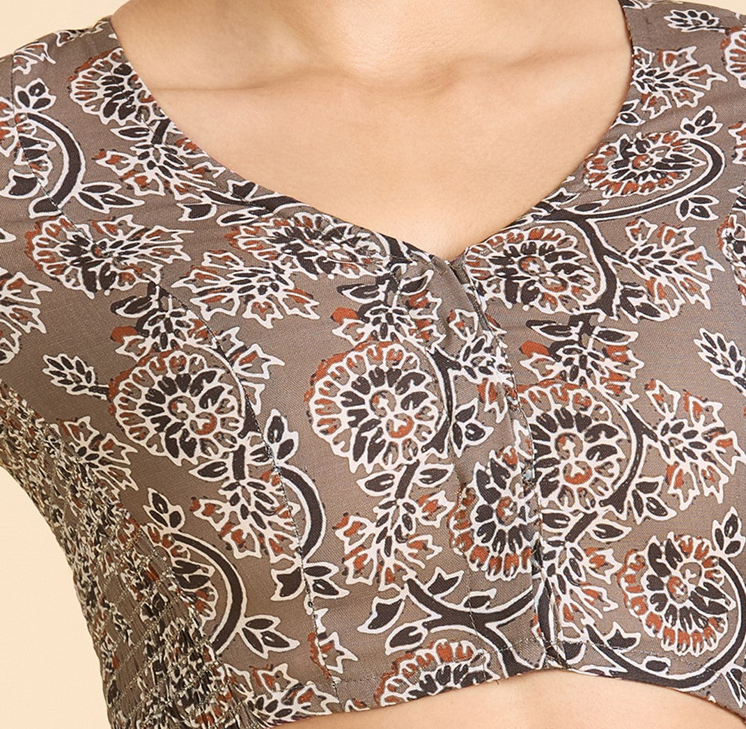 Women's Brown Thick Cotton Kalamkari Print Side Stretch (Smocked) Saree Blouse (Design 2936)