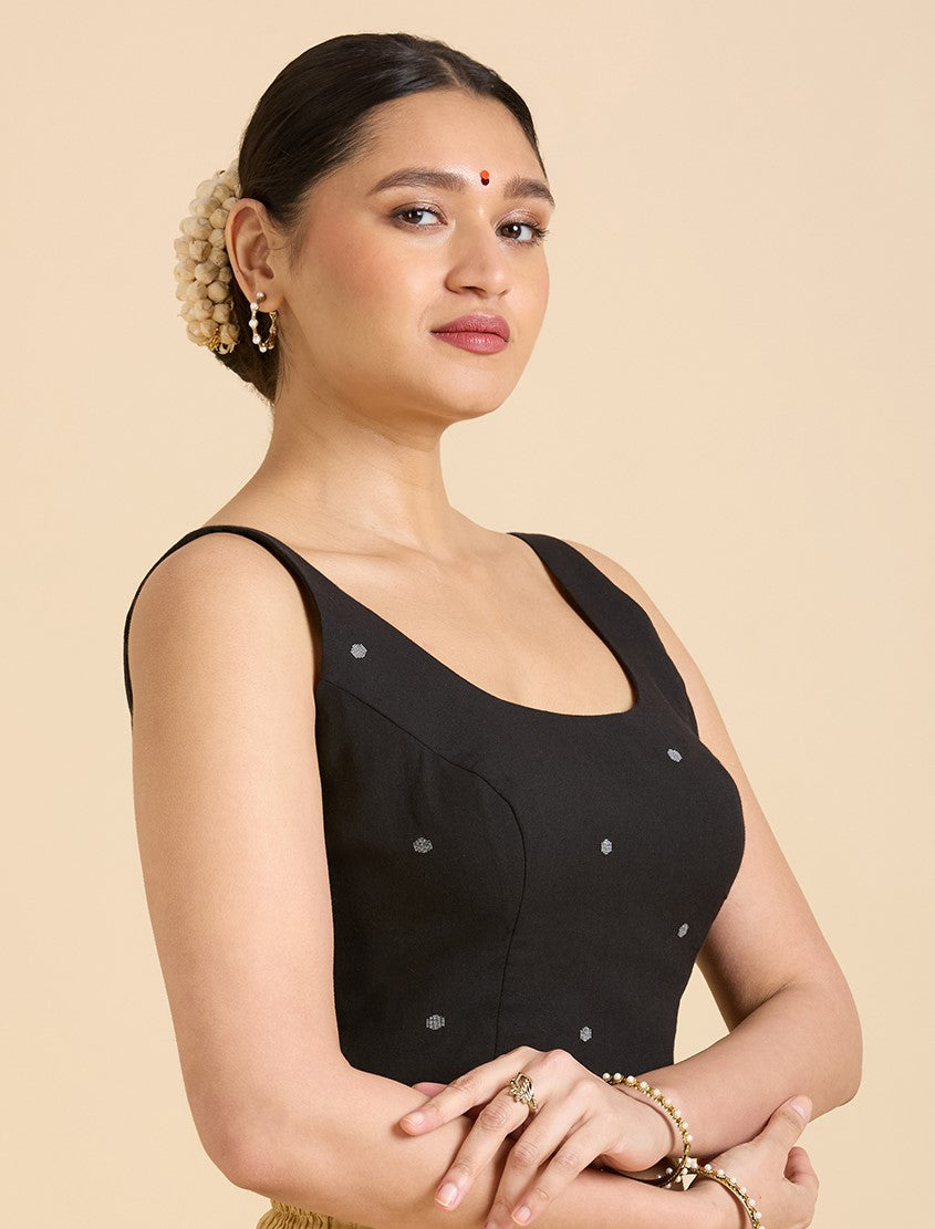Women's Black Pure Cotton Handloom Sleeveless Readymade Saree Blouse (Design 2944)