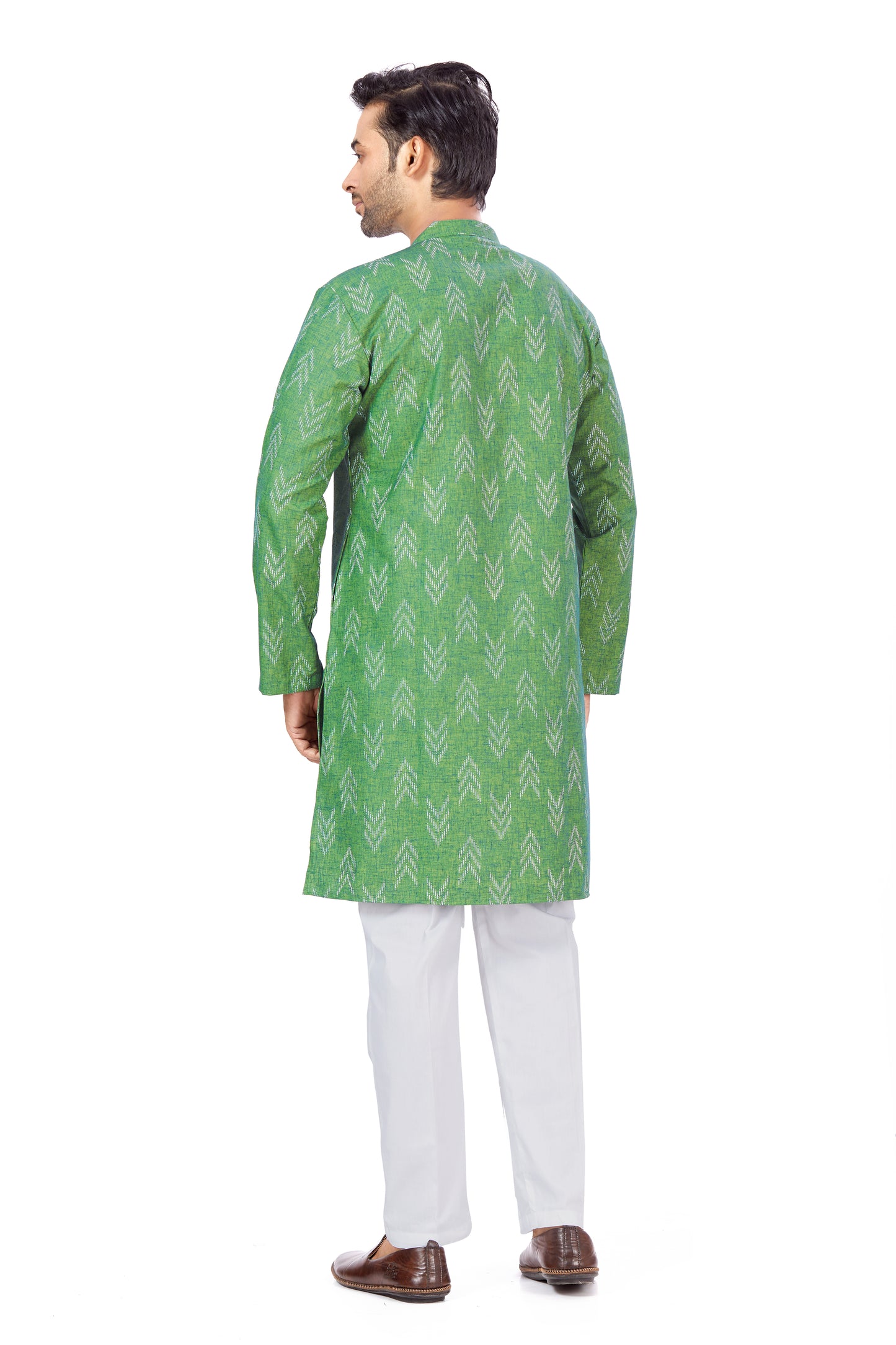 Men's Green Cotton Blend Relaxed Fit Ikat Printed Knee Length Kurta (Design 119)