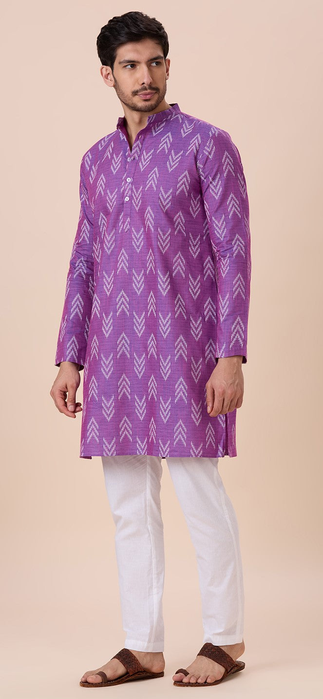 Men's Purple Cotton Blend Relaxed Fit Ikat Printed Knee Length Kurta (Design 119)