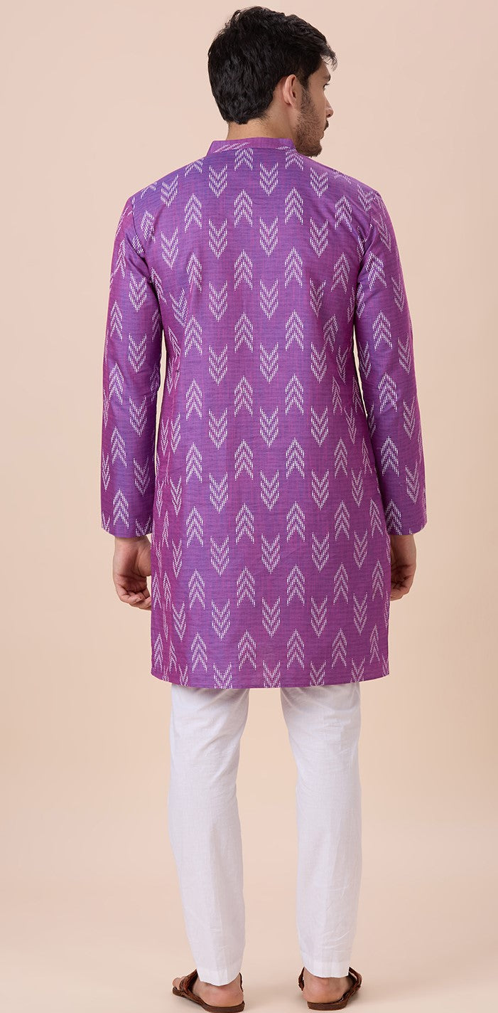 Men's Purple Cotton Blend Relaxed Fit Ikat Printed Knee Length Kurta (Design 119)