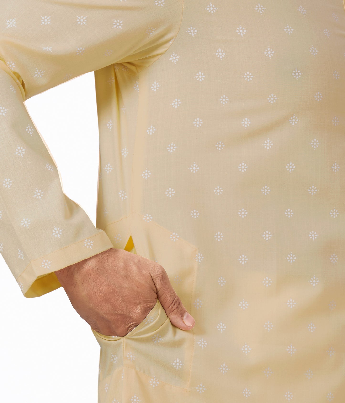 Men's Peach Pastel Coloured Cotton Blend Relaxed Fit Printed Knee Length Kurta (Design 130)